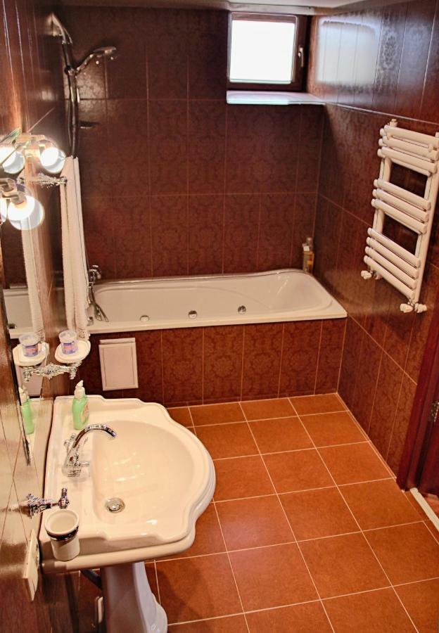 Tsaghkunq Guest House Sevan Oda fotoğraf